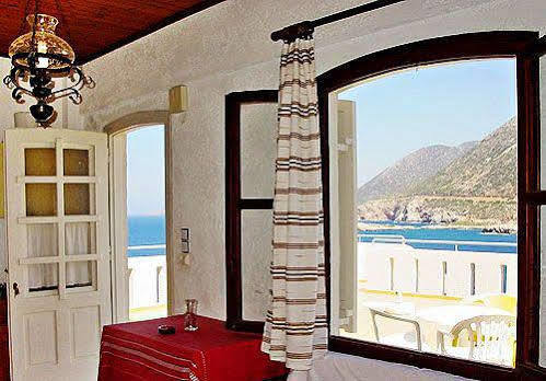Bali  Valentino Apartments And Studios מראה חיצוני תמונה